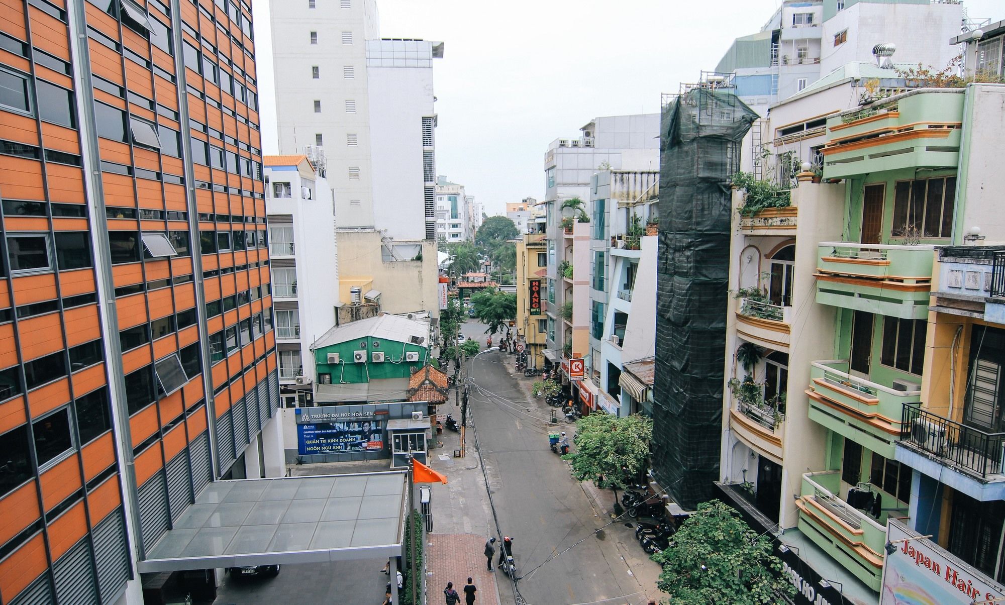 Wanderlust Saigon Hostel & Rooftop Bar Hô Chi Minh-Ville Extérieur photo